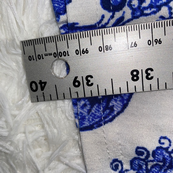 Klozlyne Blue and White Dress - Picture 6 of 6